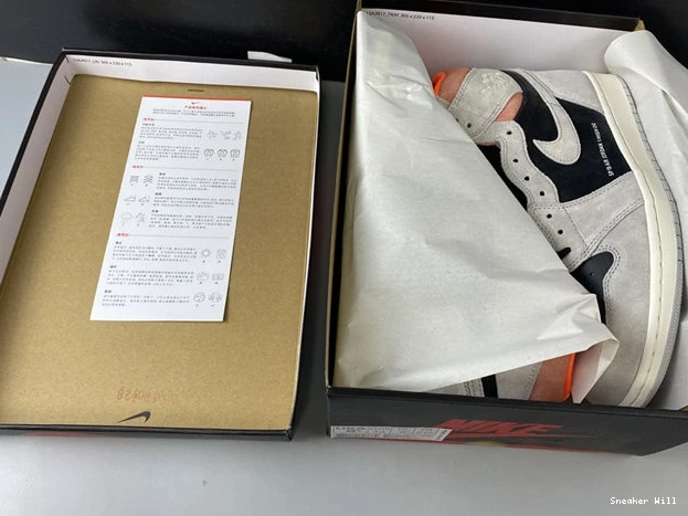 550 Retro Neutral 211 Crimson Grey Hyper Jordan1 555088- SportInspired 0604
